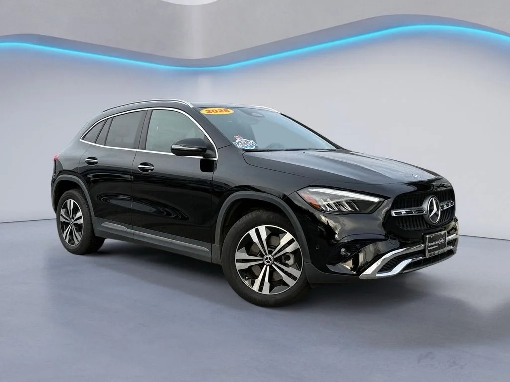 Used 2025 Night Black Mercedes-Benz 250 4MATIC® image 2