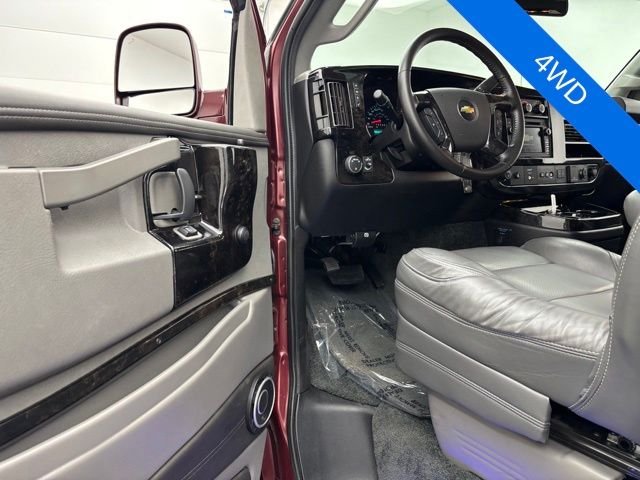 Used 2020 01u Chevrolet Explorer Limited SE image 14