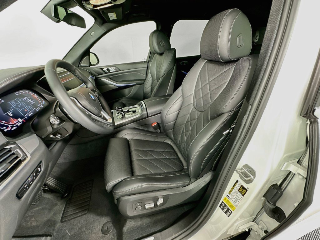 Certified Used 2023 Alpine White BMW xDrive40i image 21