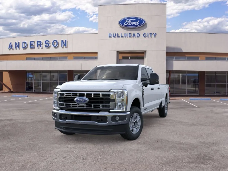 New 2026 Oxford White Ford XLT image 2