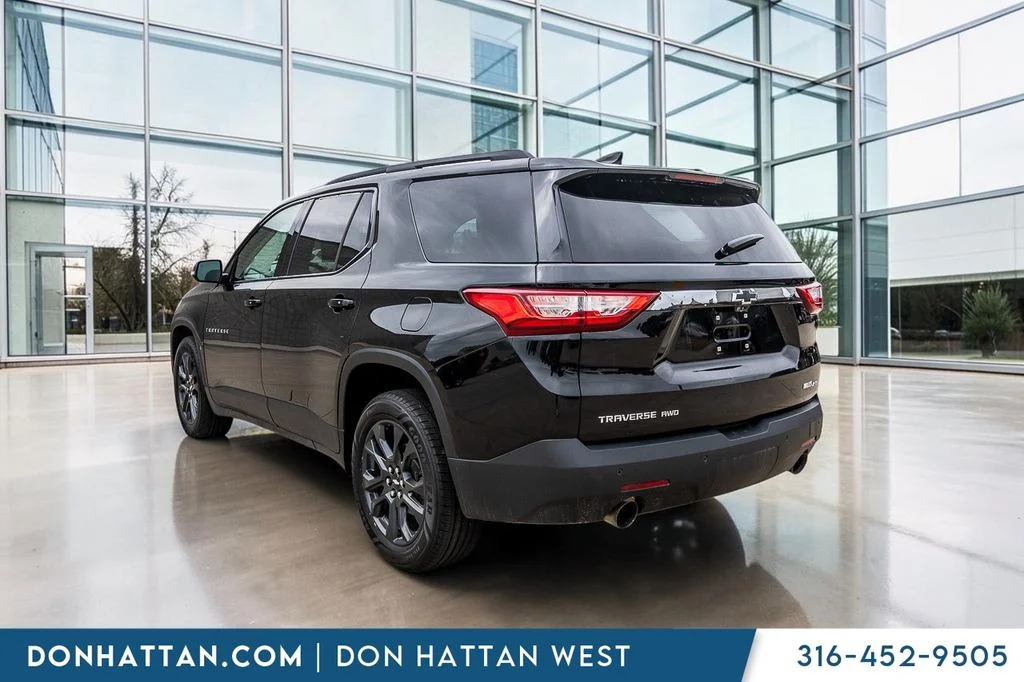 Used 2020 Black Chevrolet RS image 35