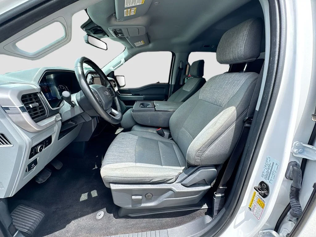 Used 2023 White Ford XLT image 21
