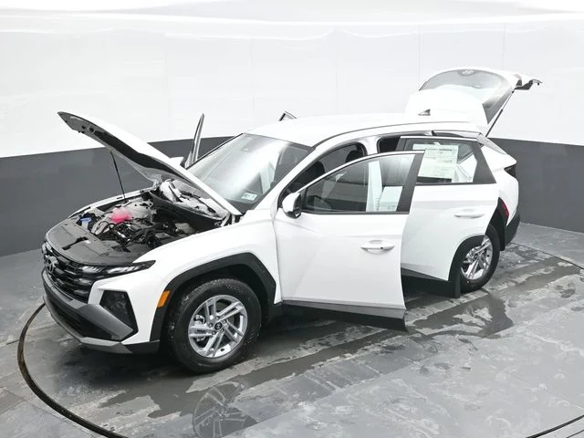 New 2026 White Hyundai SE image 28