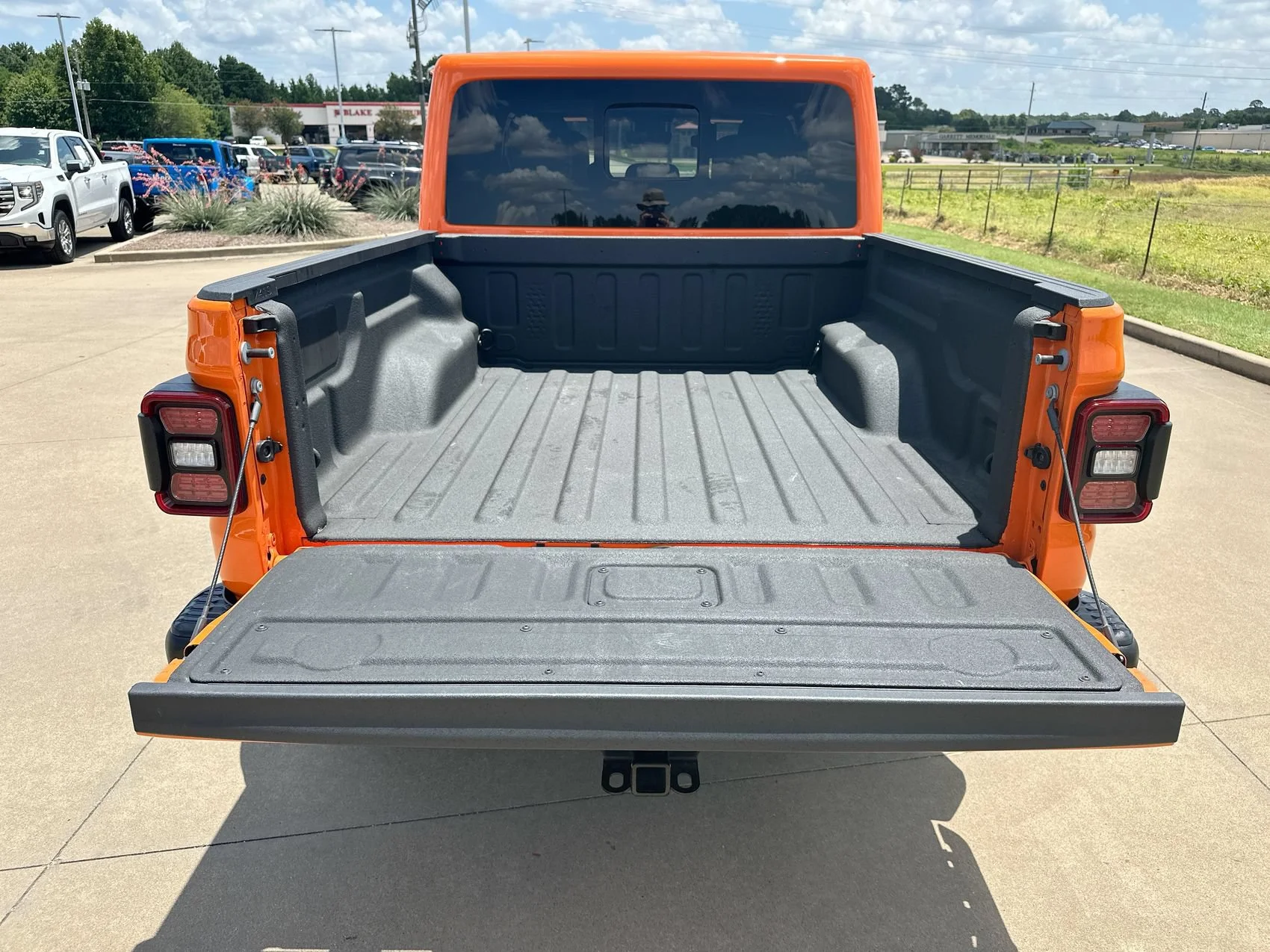 Used 2025 Joose Jeep Mojave X image 24
