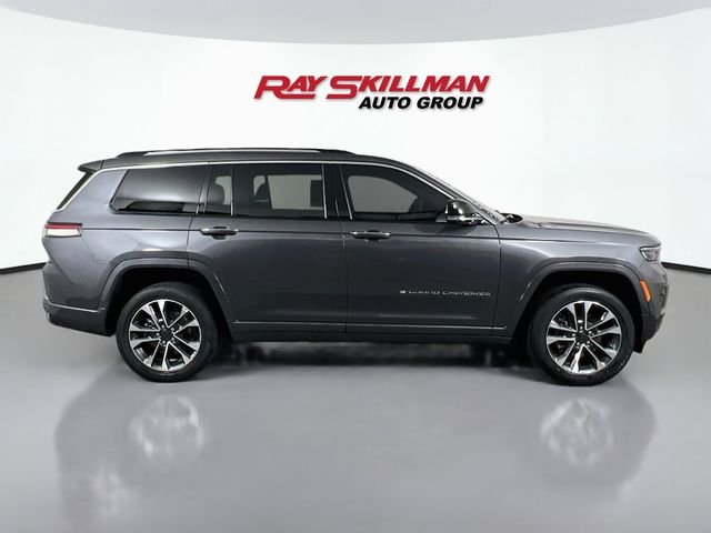Used 2022 Gray Jeep Overland image 8