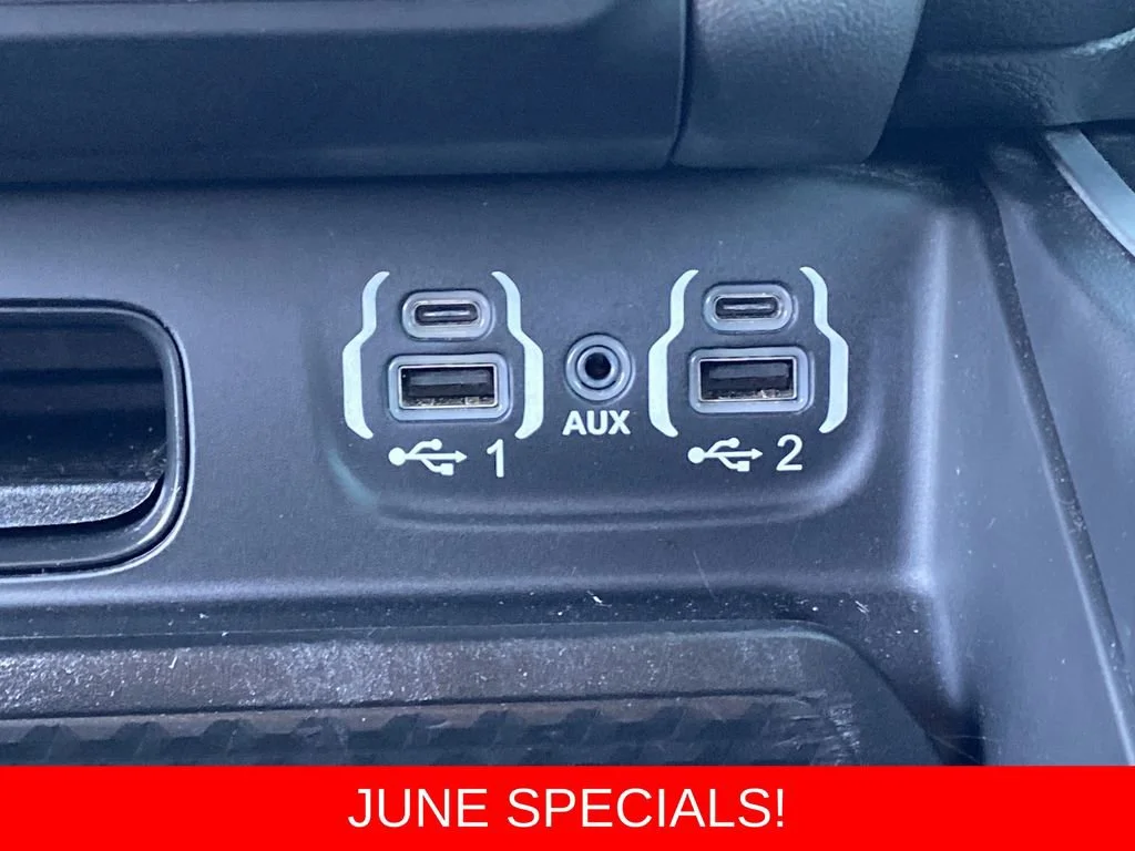 Used 2022 Silver Ram Big Horn image 17