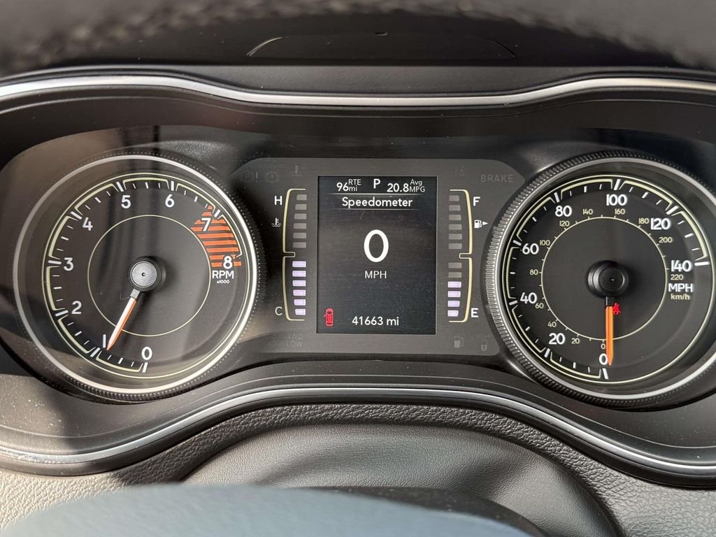 Used 2021 White Jeep Latitude Lux image 26