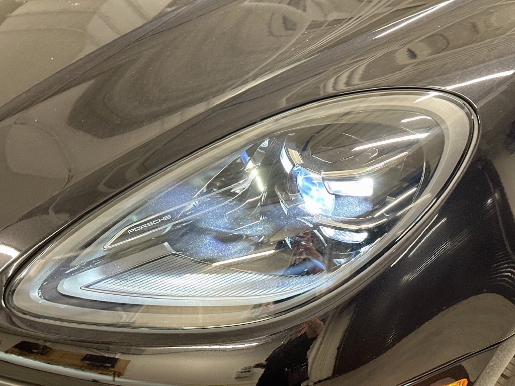 Used 2025 Black Porsche  image 32
