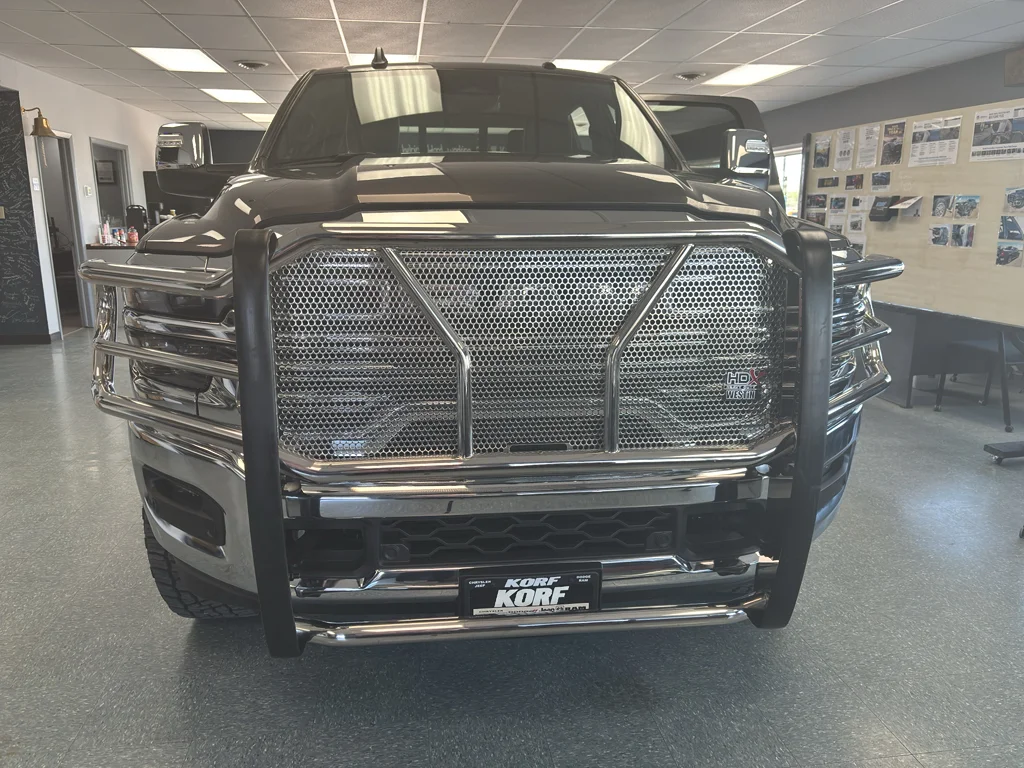 New 2025 Granite Crystal Metallic Clear-Coat Exterior Paint RAM Laramie High Plains Edition image 2