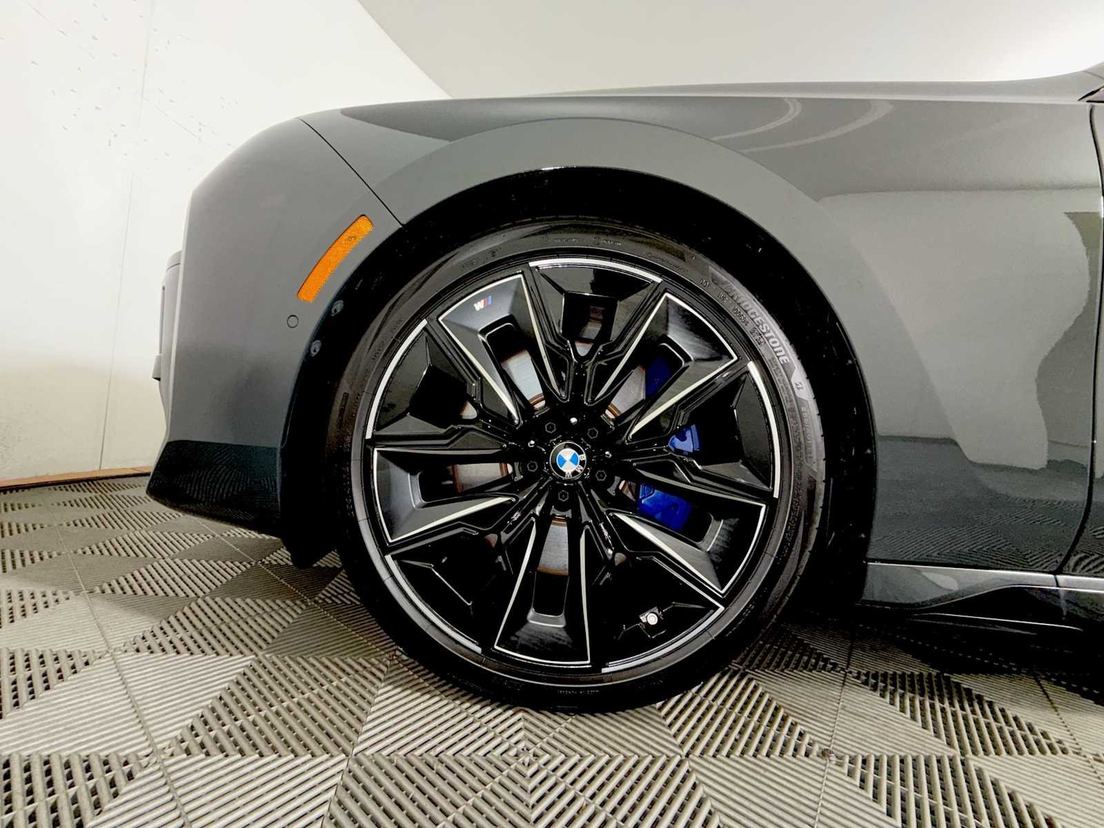 2026 BMW i7 60 - Photo 8