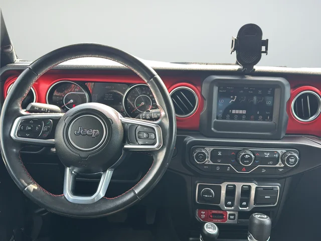 Used 2020 Gray Jeep Rubicon image 11