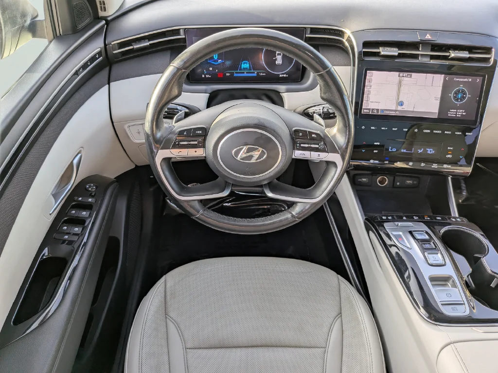 Used 2022 Silver Hyundai Limited image 12