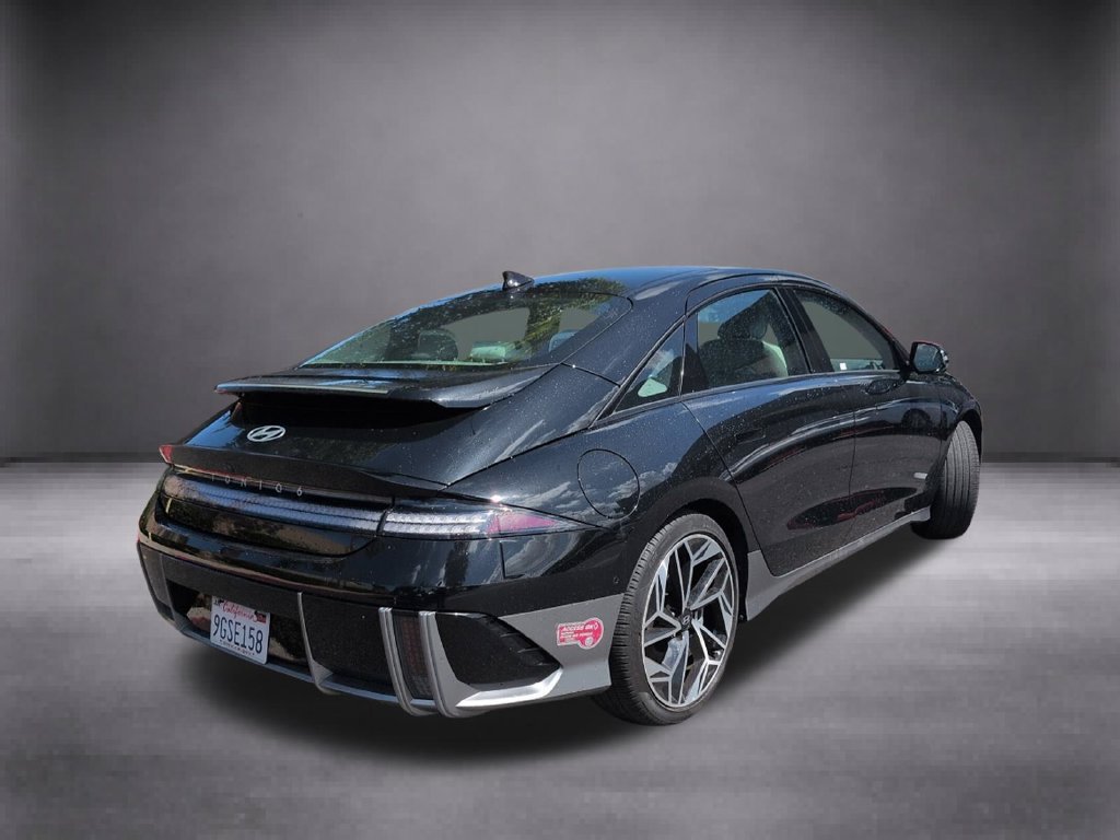 Used 2023 Black Hyundai Limited image 8