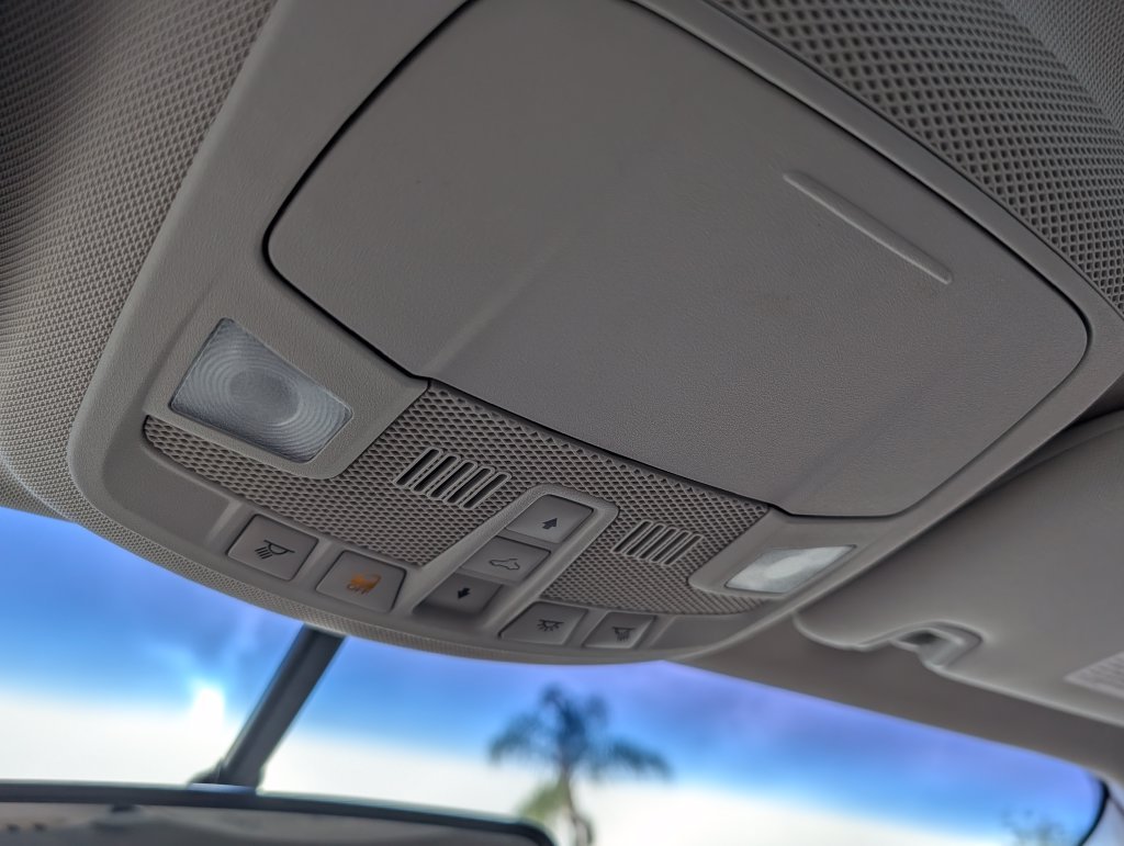 2016 Lincoln MKZ Hybrid - Photo 23