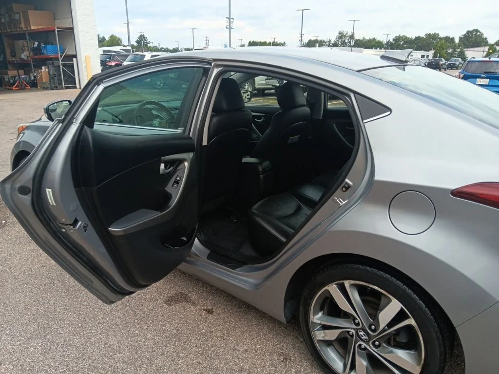 Used 2015 Titanium Gray Metallic Hyundai Limited image 31