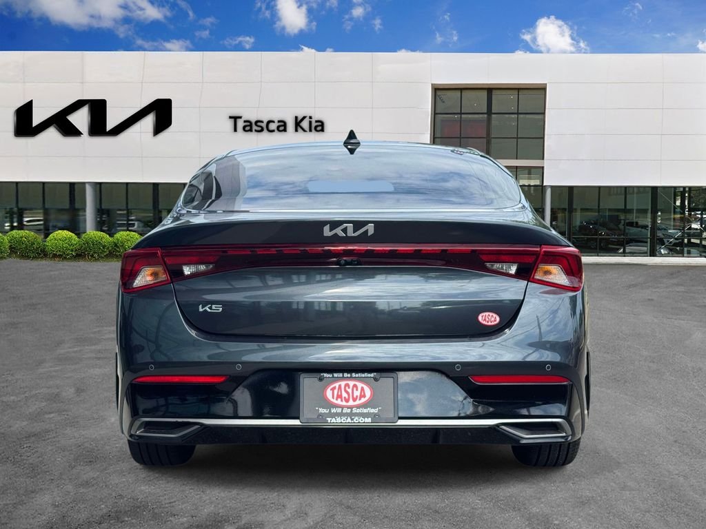 Used 2024 Gray Kia EX image 5