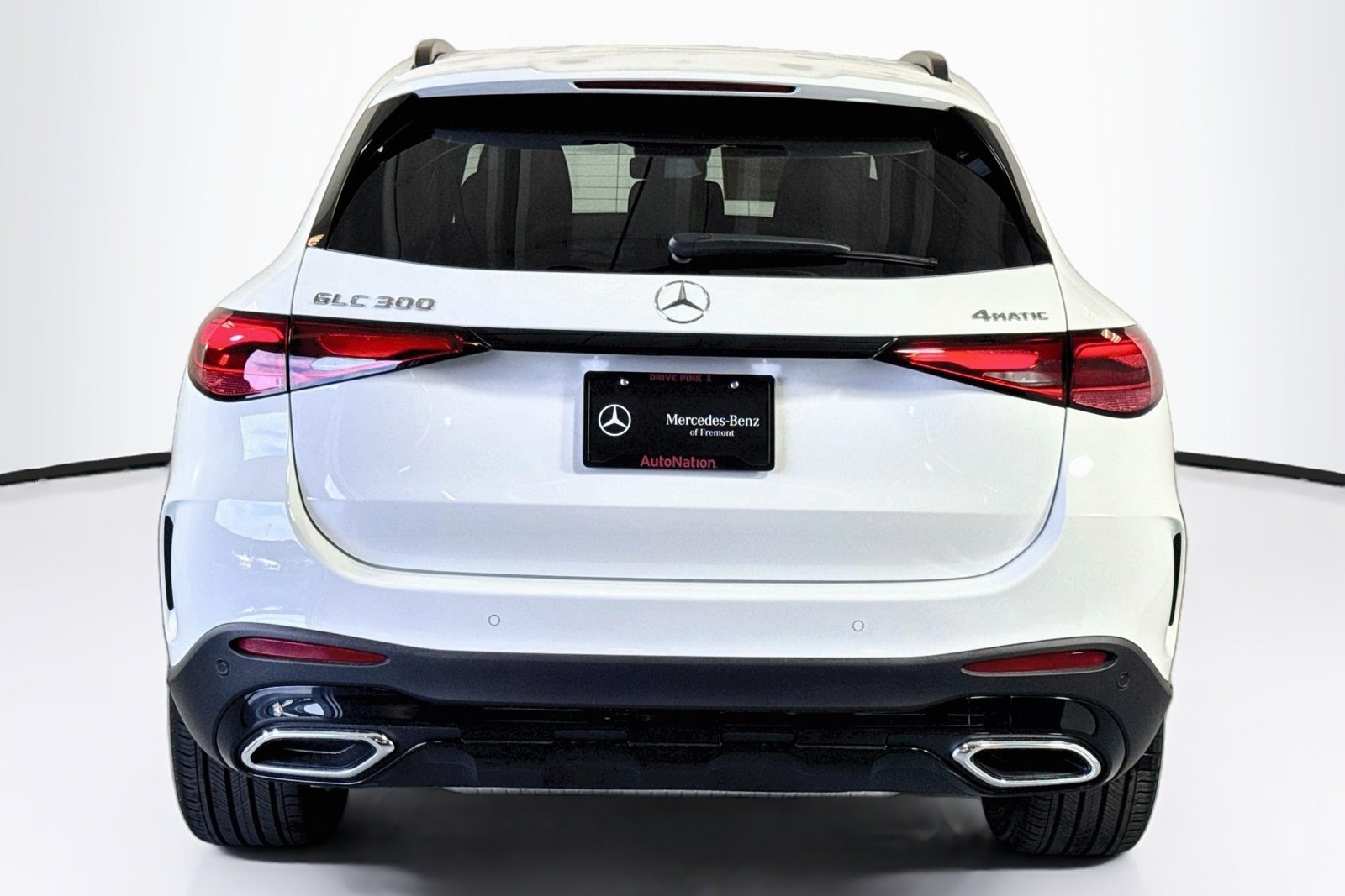 New 2026 Polar White Mercedes-Benz GLC 300 image 6