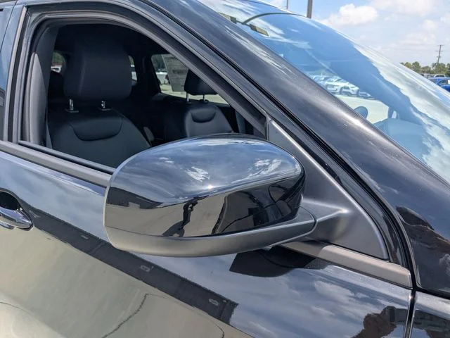 New 2026 Black Jeep Latitude image 11