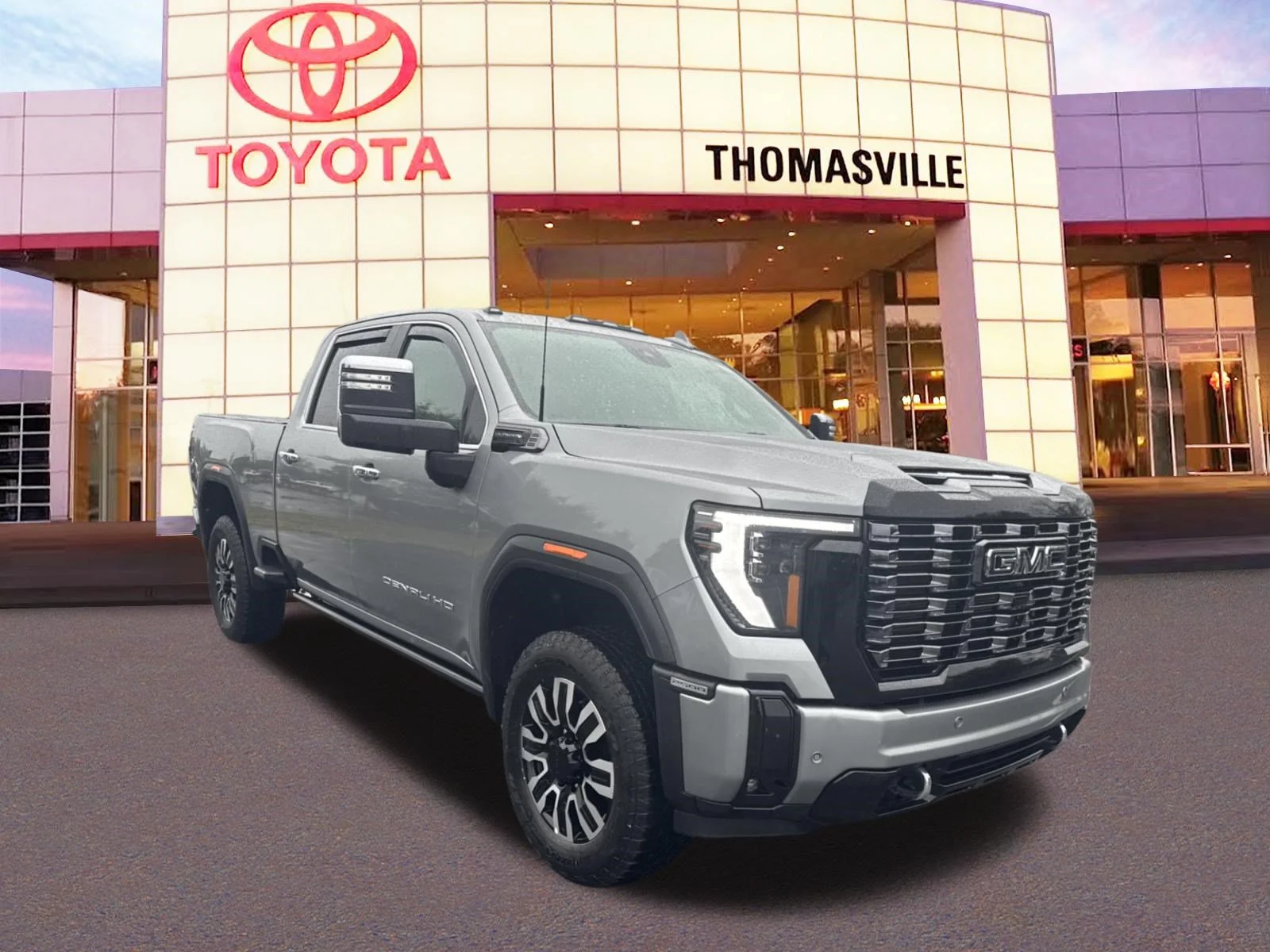 Used 2025 Sterling Metallic GMC Denali Ultimate image 3