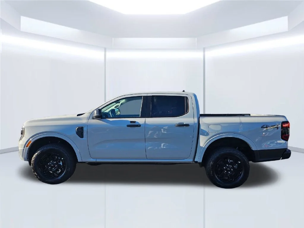 New 2026 Avalanche Ford XLT image 17