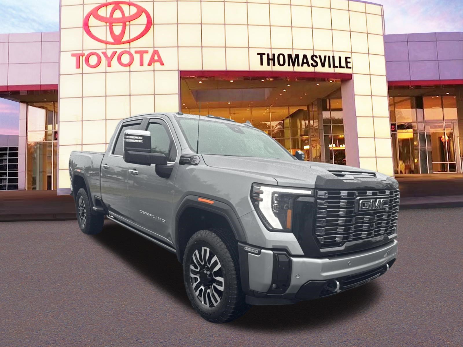 Used 2025 Sterling Metallic GMC Denali Ultimate image 3