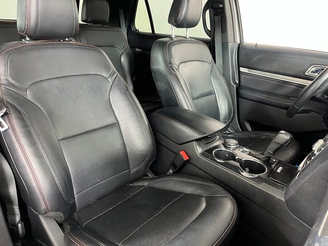 Used 2019 Silver Ford Sport image 38
