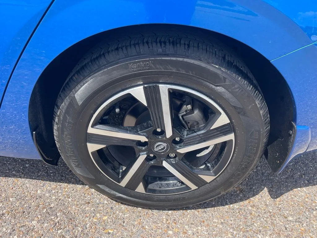 Used 2025 Blue Nissan SV image 17