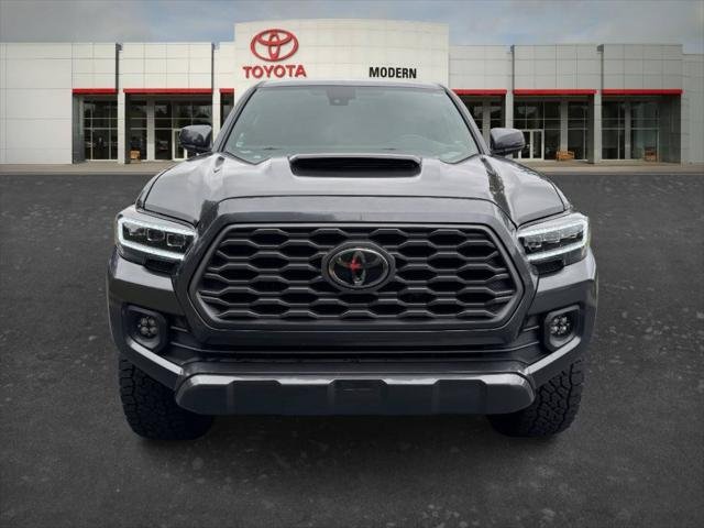 Certified Used 2020 MAGNETIC GRAY MET. Toyota  image 2
