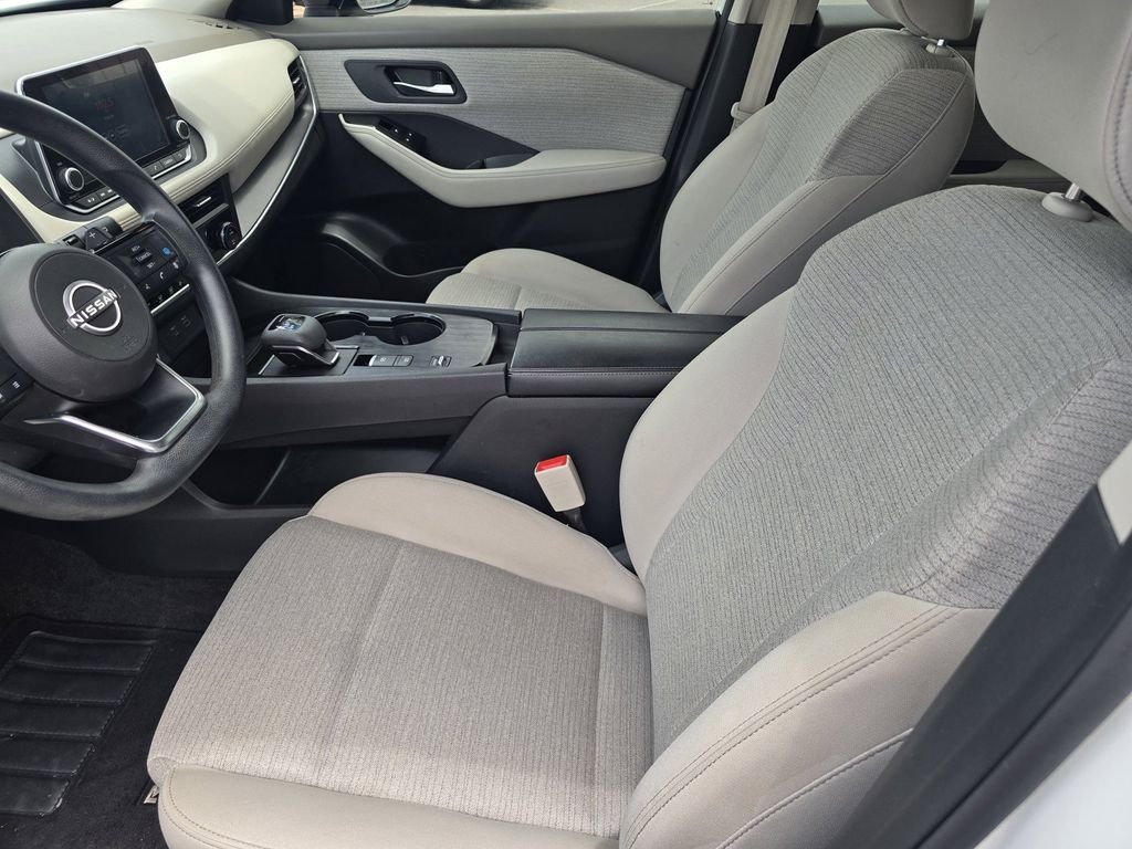 Used 2023 White Nissan SV image 19