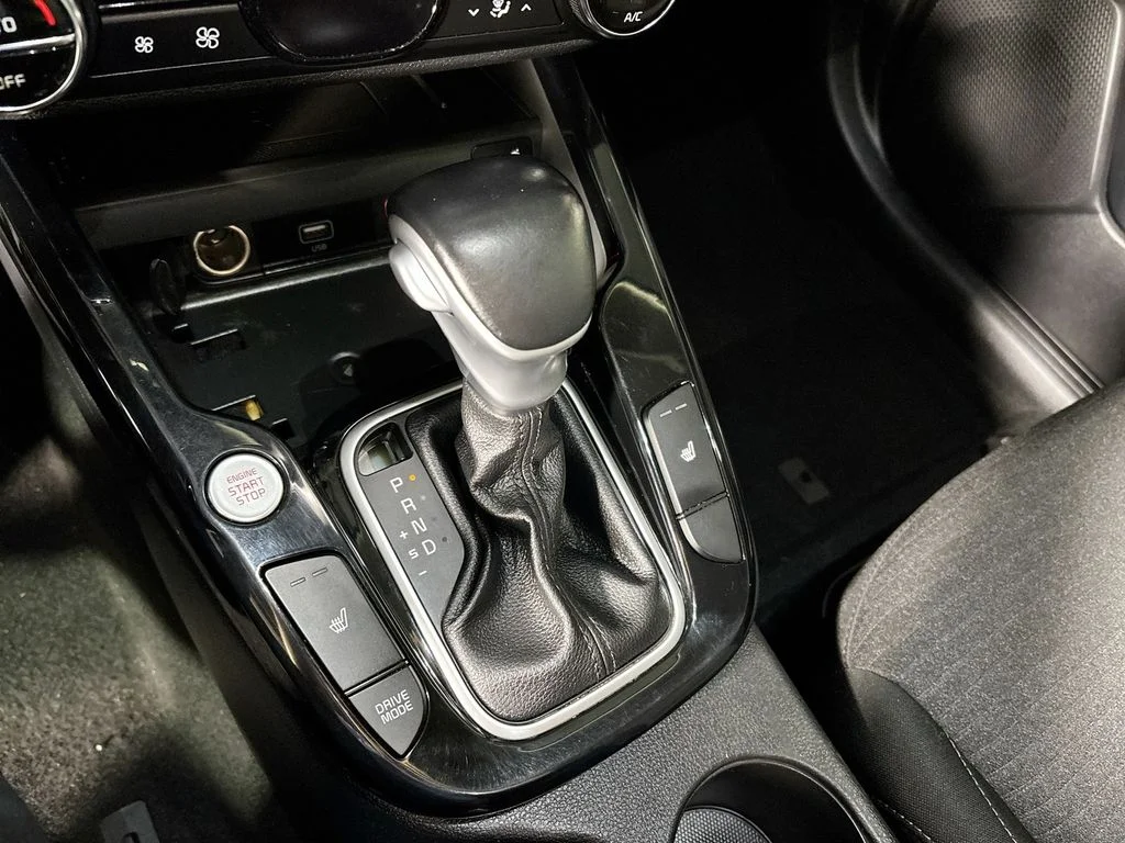 Used 2021 Green Kia EX image 18