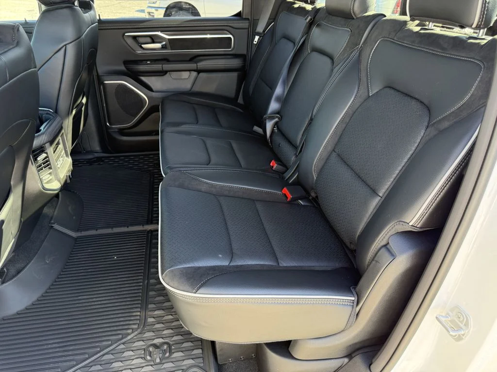 2026 RAM 1500 Laramie - Photo 32