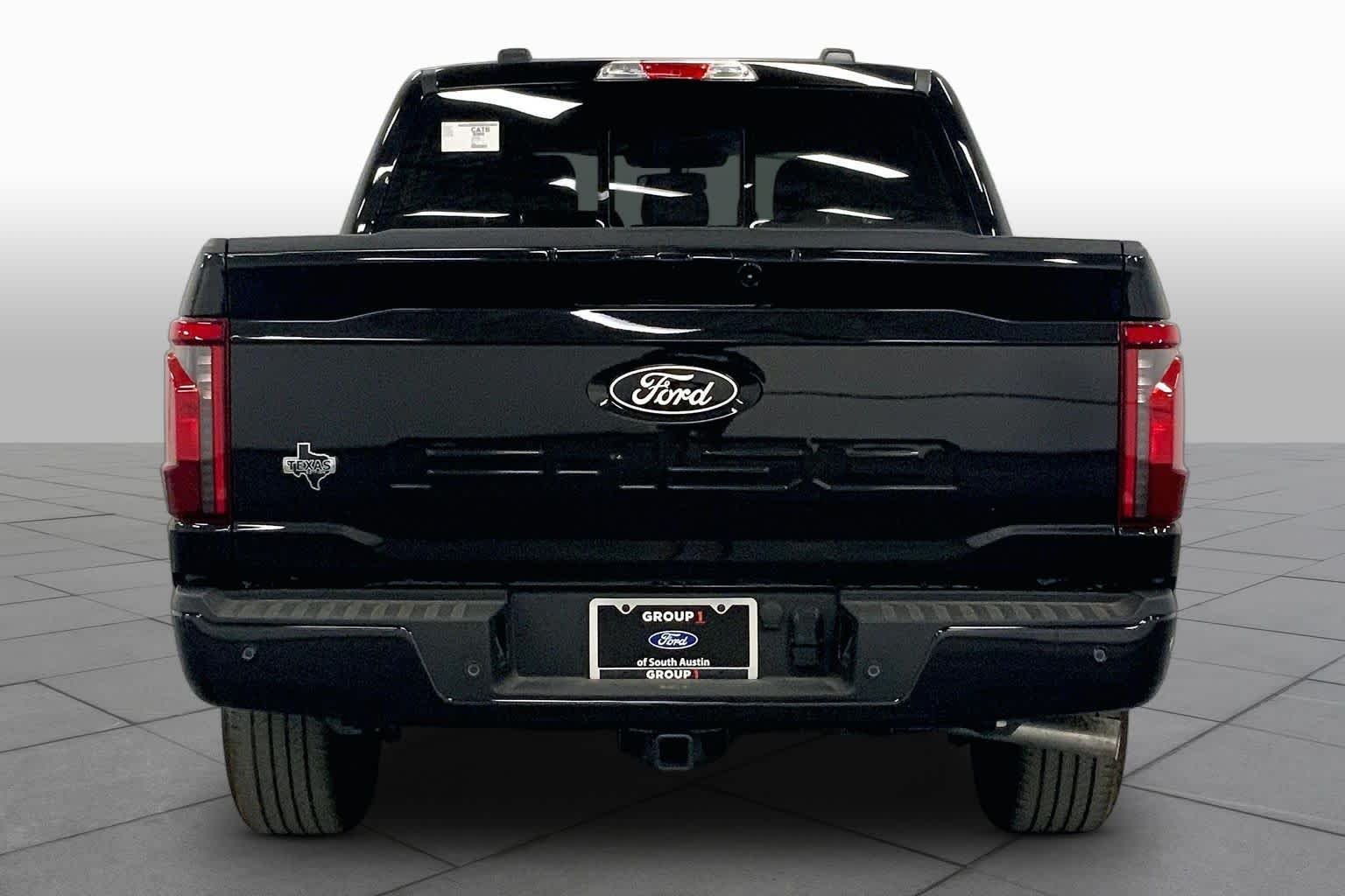 New 2026 Agate Black Metallic Ford XLT image 4