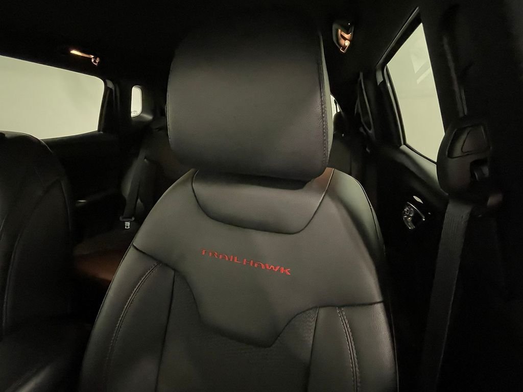 Used 2026 White Jeep Trailhawk image 25