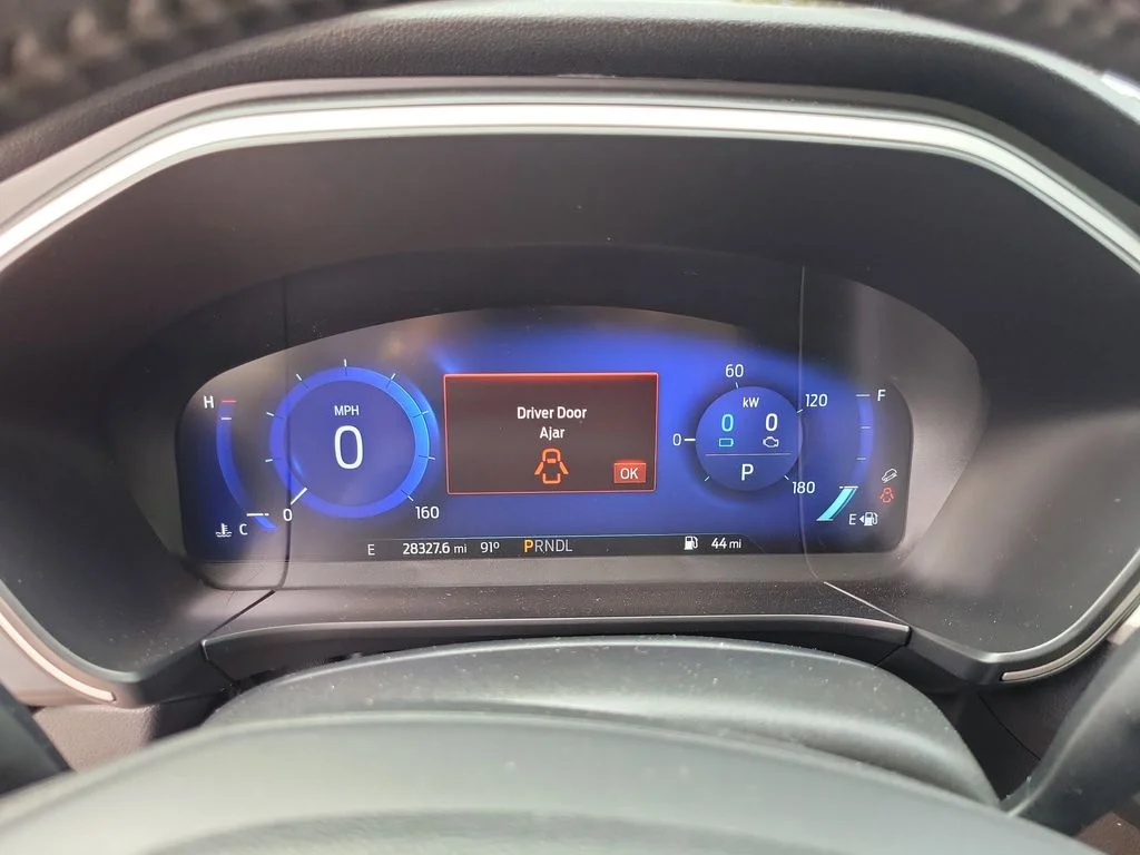 Used 2020 Green Ford SE Sport Hybrid image 23