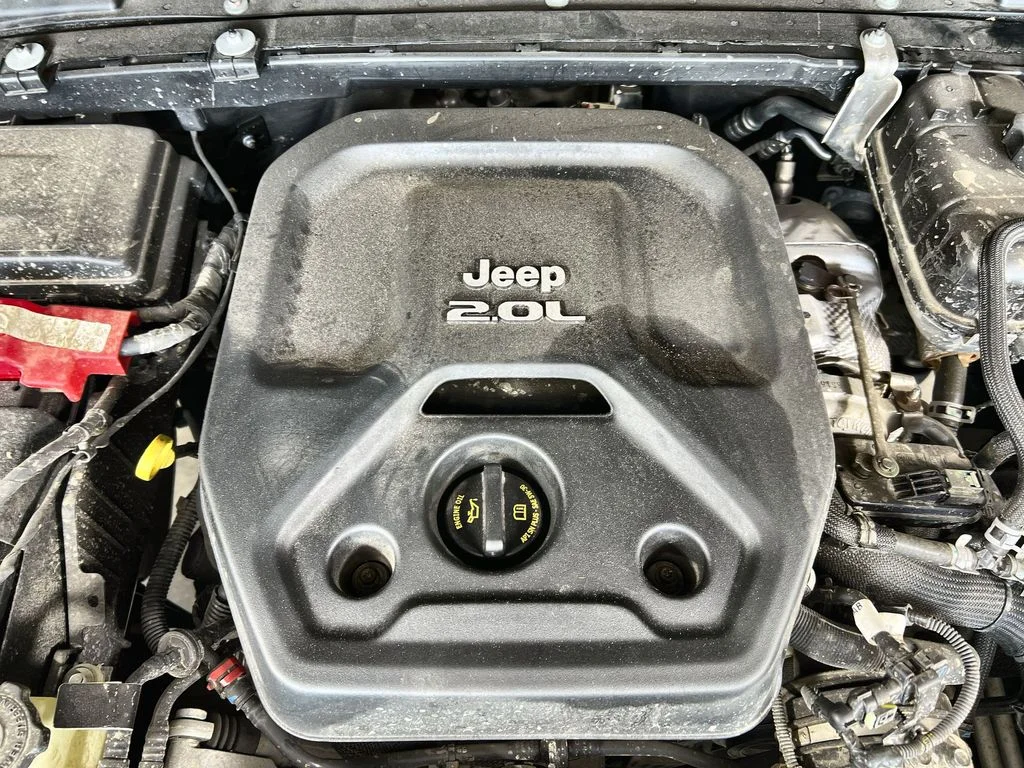 Used 2018 Black Jeep Unlimited Sport S image 17