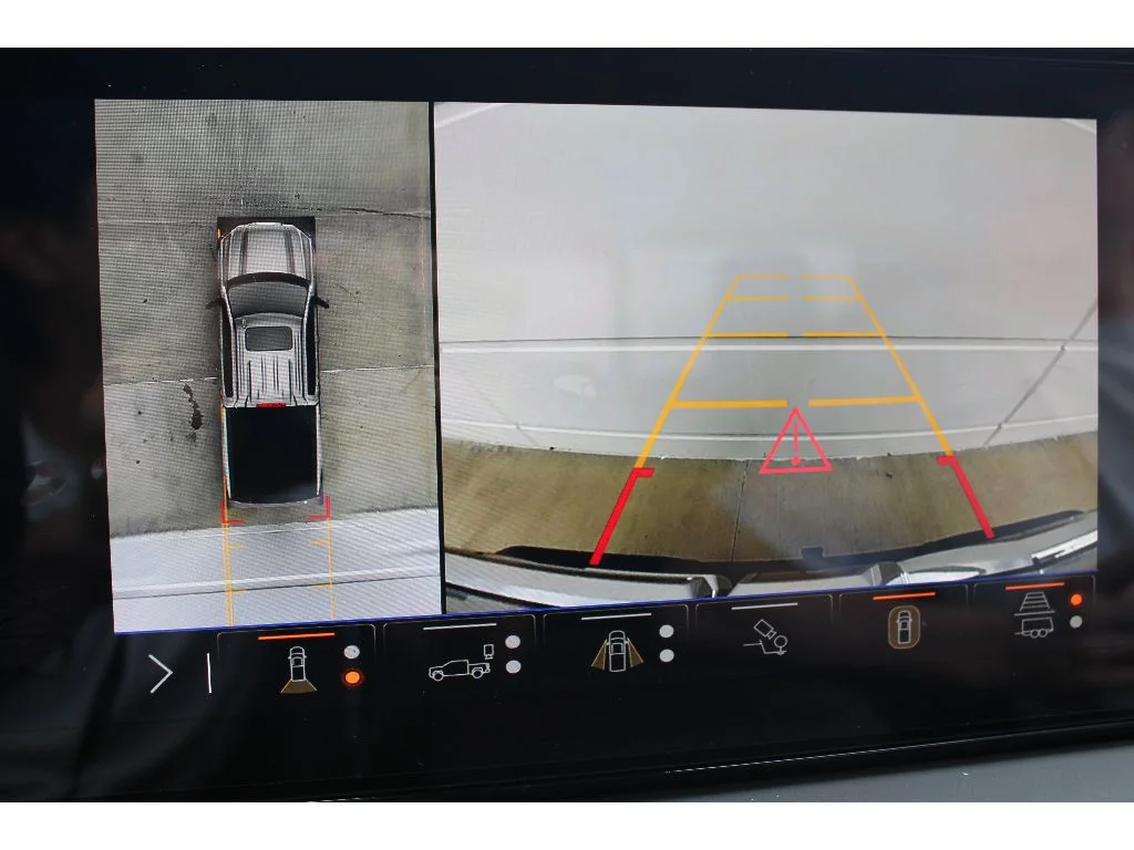 2026 GMC Sierra 1500 AT4X - Photo 11