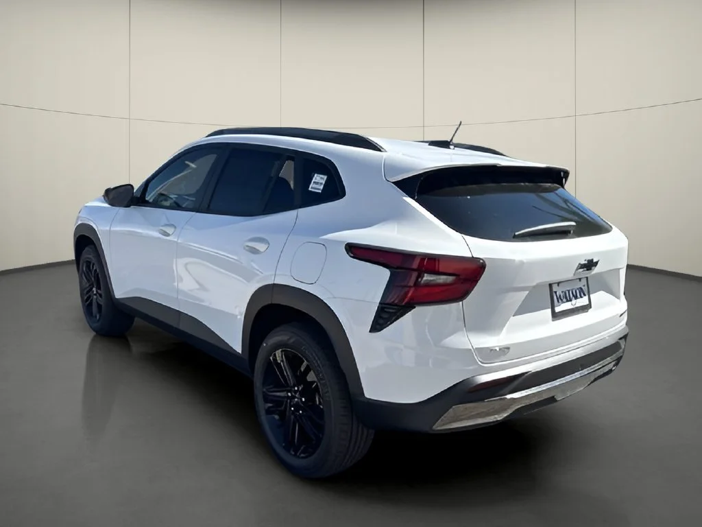 New 2026 Summit White Chevrolet ACTIV image 3