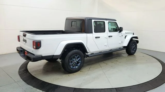 New 2026 Bright White Clear-Coat Exterior Paint Jeep 85th Anniversary Edition image 10