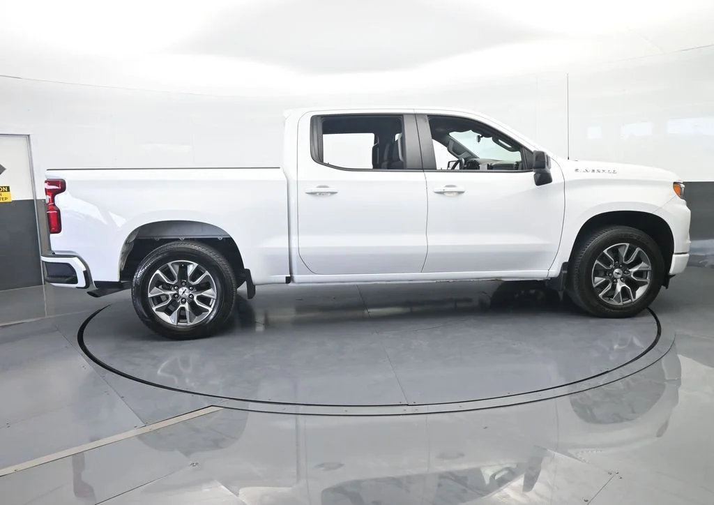 Used 2023 Summit White Chevrolet RST image 7