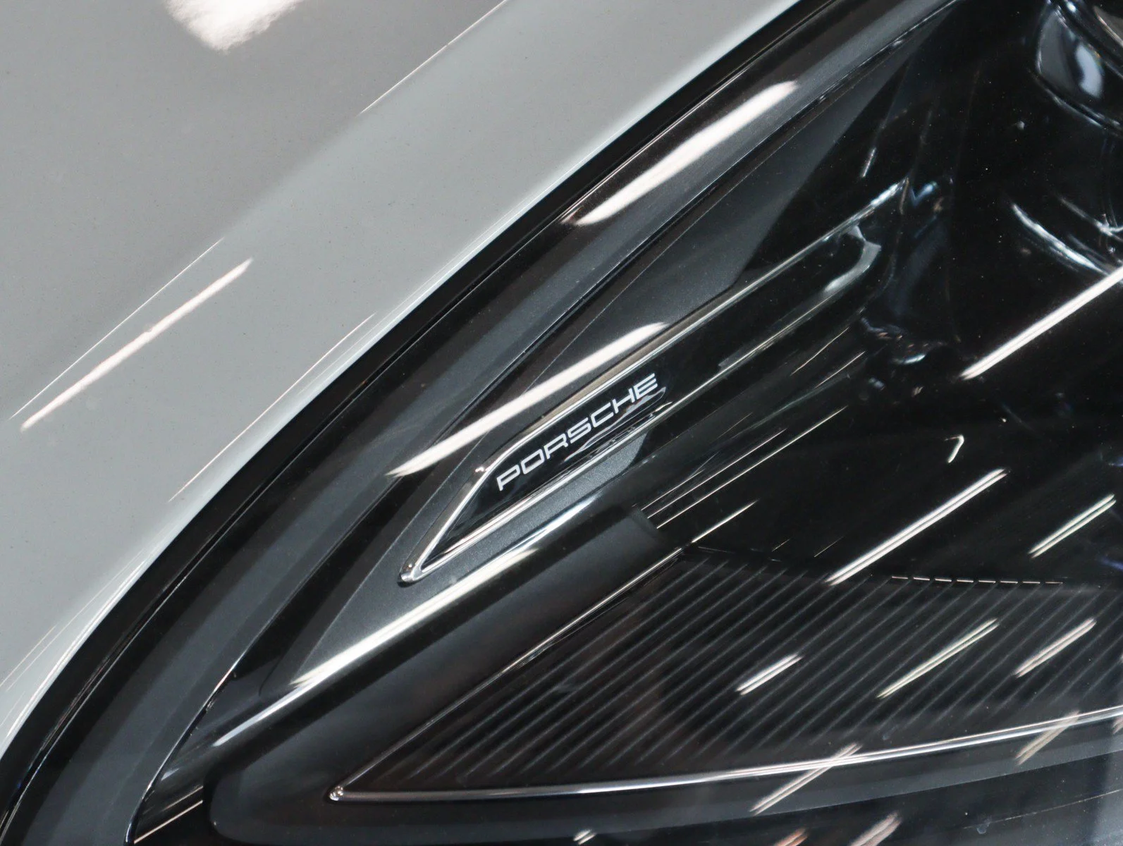 New 2026 Chalk Porsche  image 30