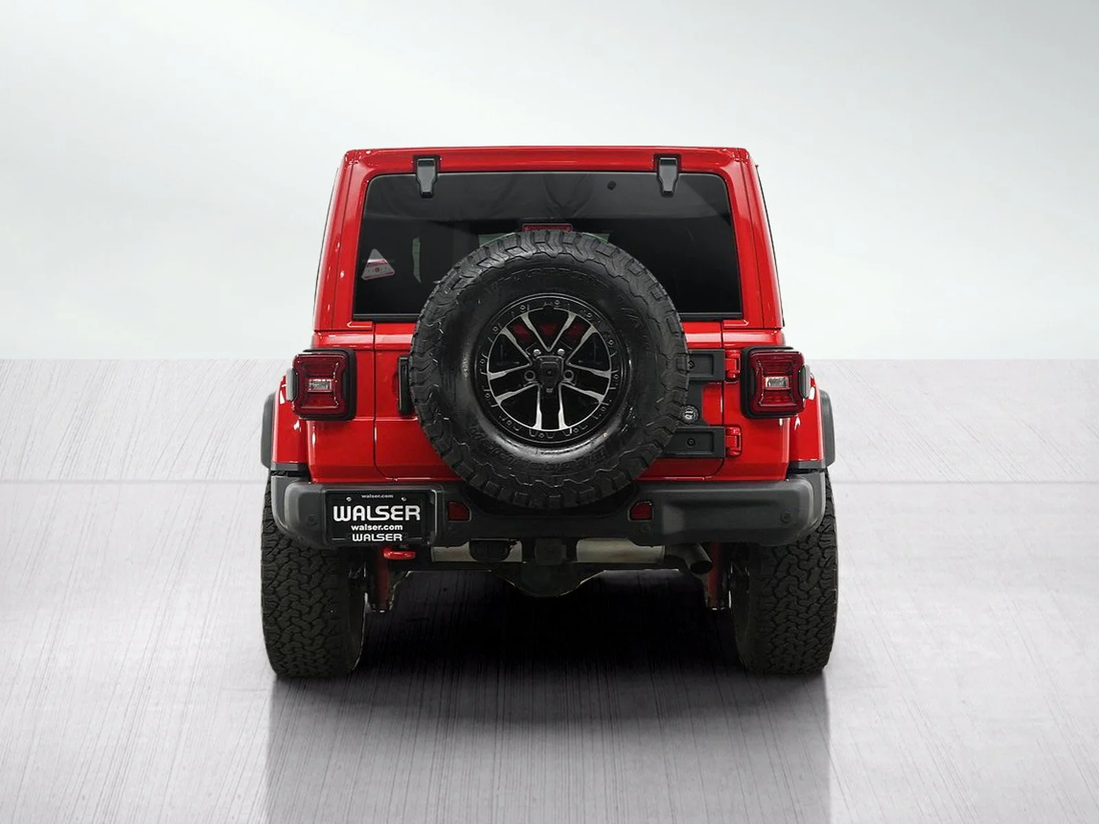 Used 2025 Firecracker Red Clearcoat Jeep Rubicon image 4