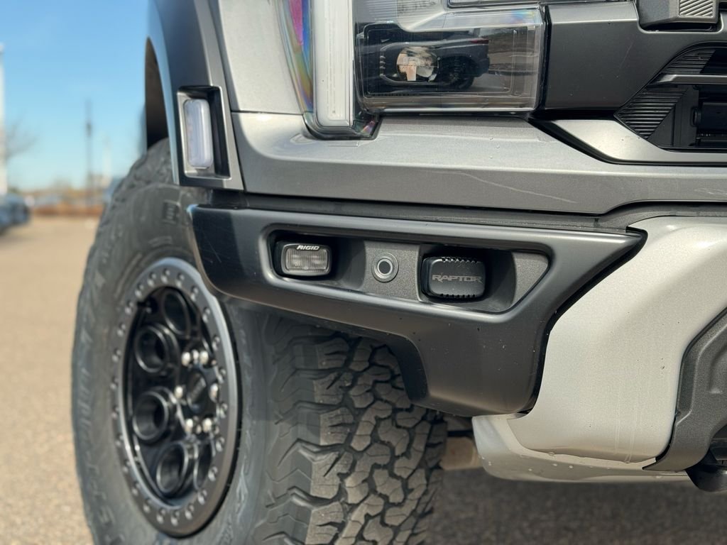 Used 2025 Gray Metallic Ford Raptor image 5