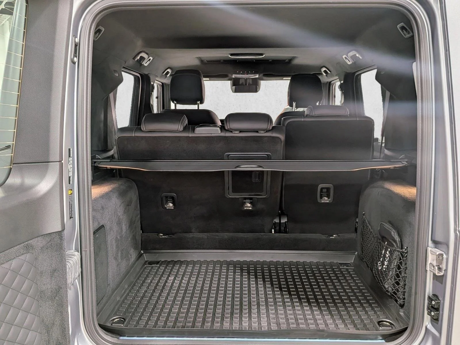 Used 2025 Manufaktur Platinum Magno Mercedes-Benz AMG® G 63 image 6