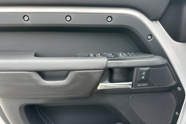 New 2026 Borasco Grey Land Rover S image 10