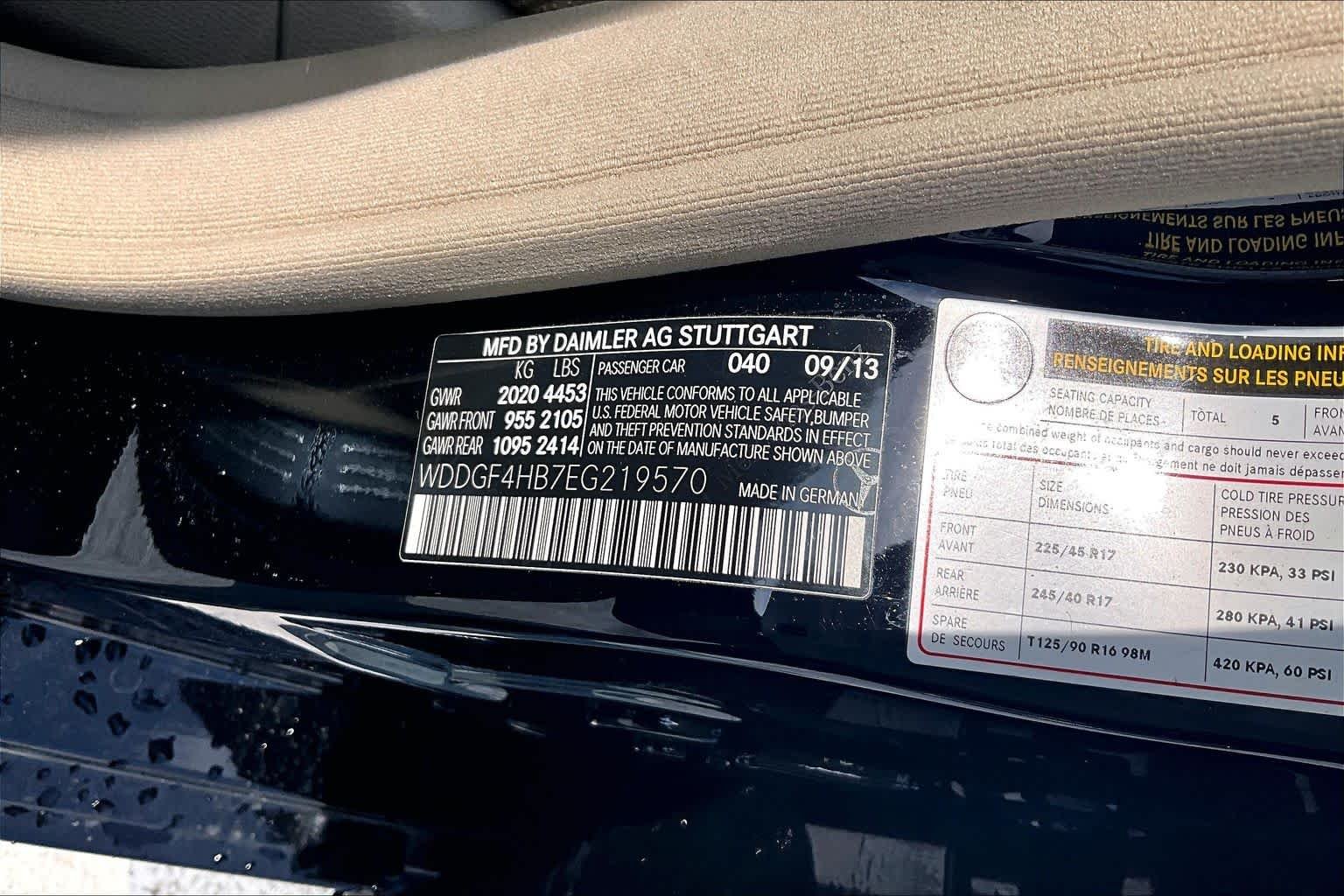Used 2014 Obsidian Black Metallic Mercedes-Benz C 250 Sport image 29