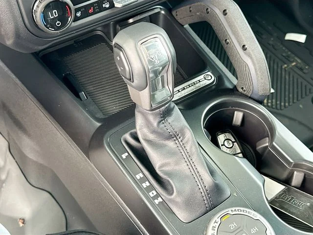 New 2025 Desert Sand Ford Badlands image 12