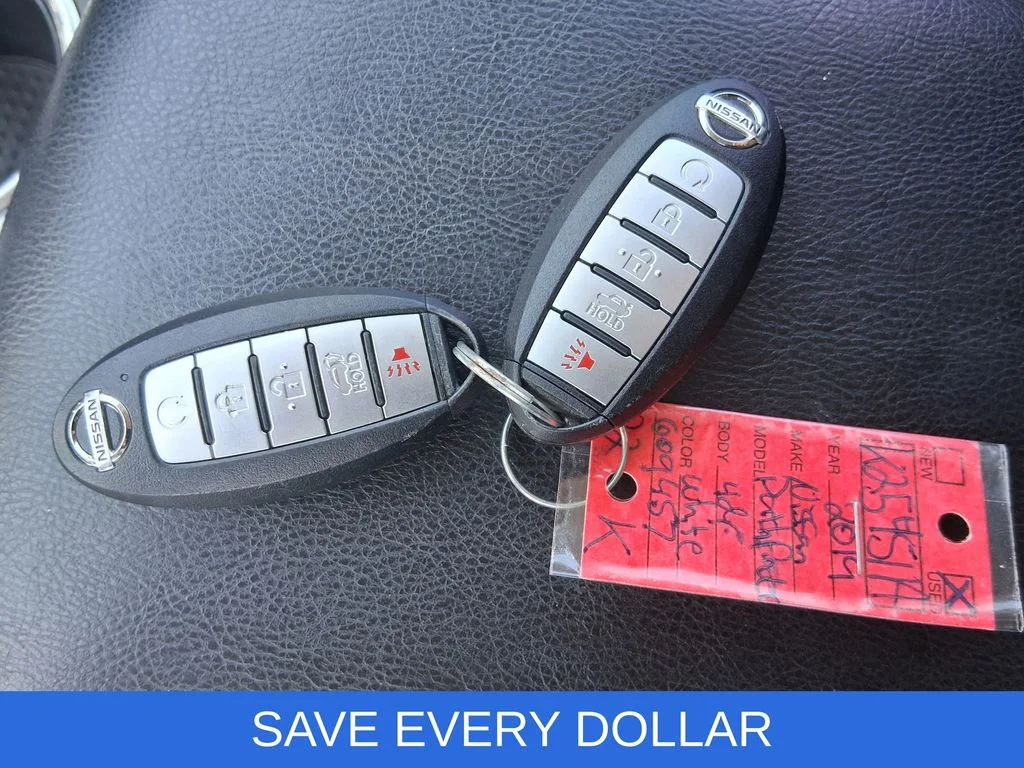Used 2019 White Nissan SL image 14