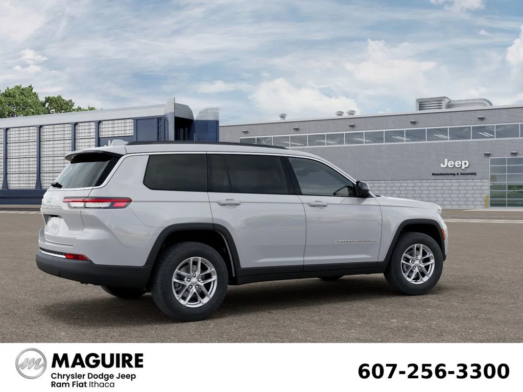 New 2026 White Jeep Laredo image 4