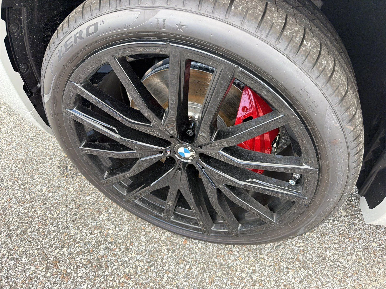 New 2026 Mineral White Metallic BMW xDrive40i image 9