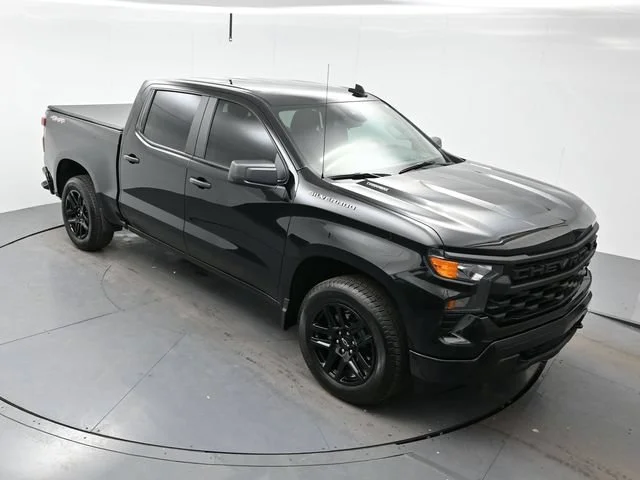 Used 2026 Black Chevrolet Custom image 29